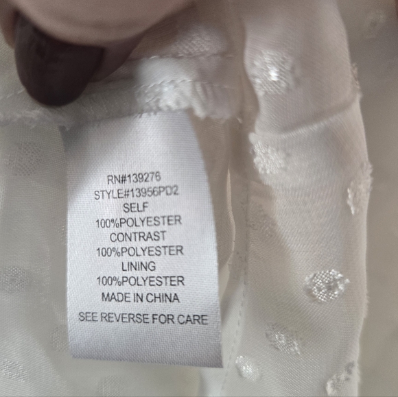 SALE!! Daniel Rainn Sheer White Sleeveless Top - Picture 10 of 10